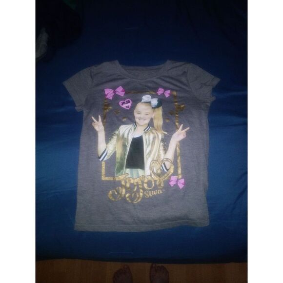 3 for $26 - Jojo siwa shirt - Picture 2 of 2